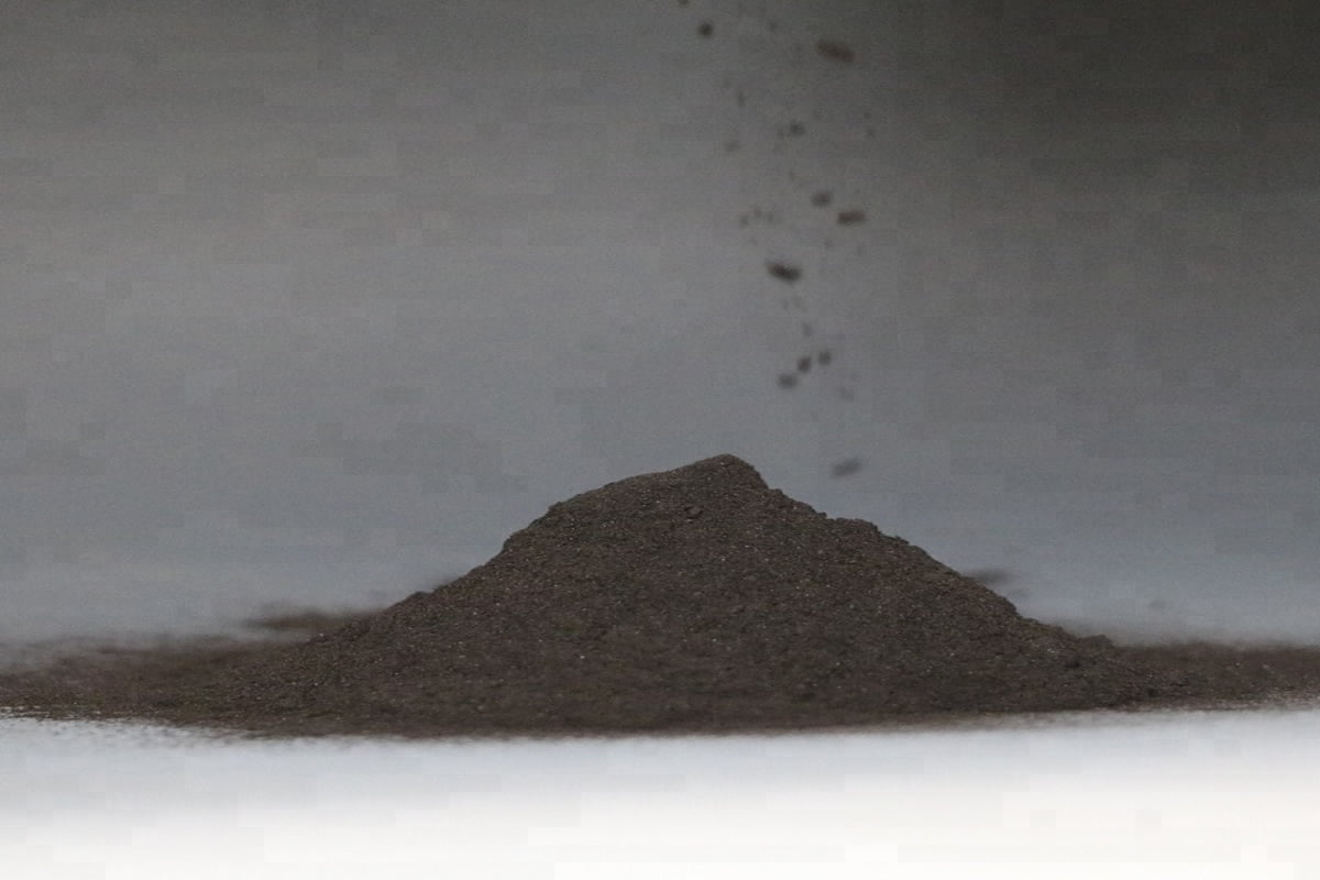  Gilsonite Powder (Natural Bitumen) Resinous Hydrocarbon Driveways Parking Lots Usage 