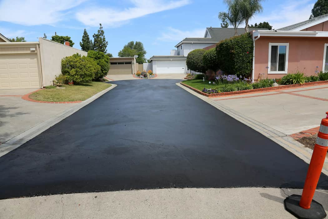  Gilsonite driveway sealer purchase price + photo 